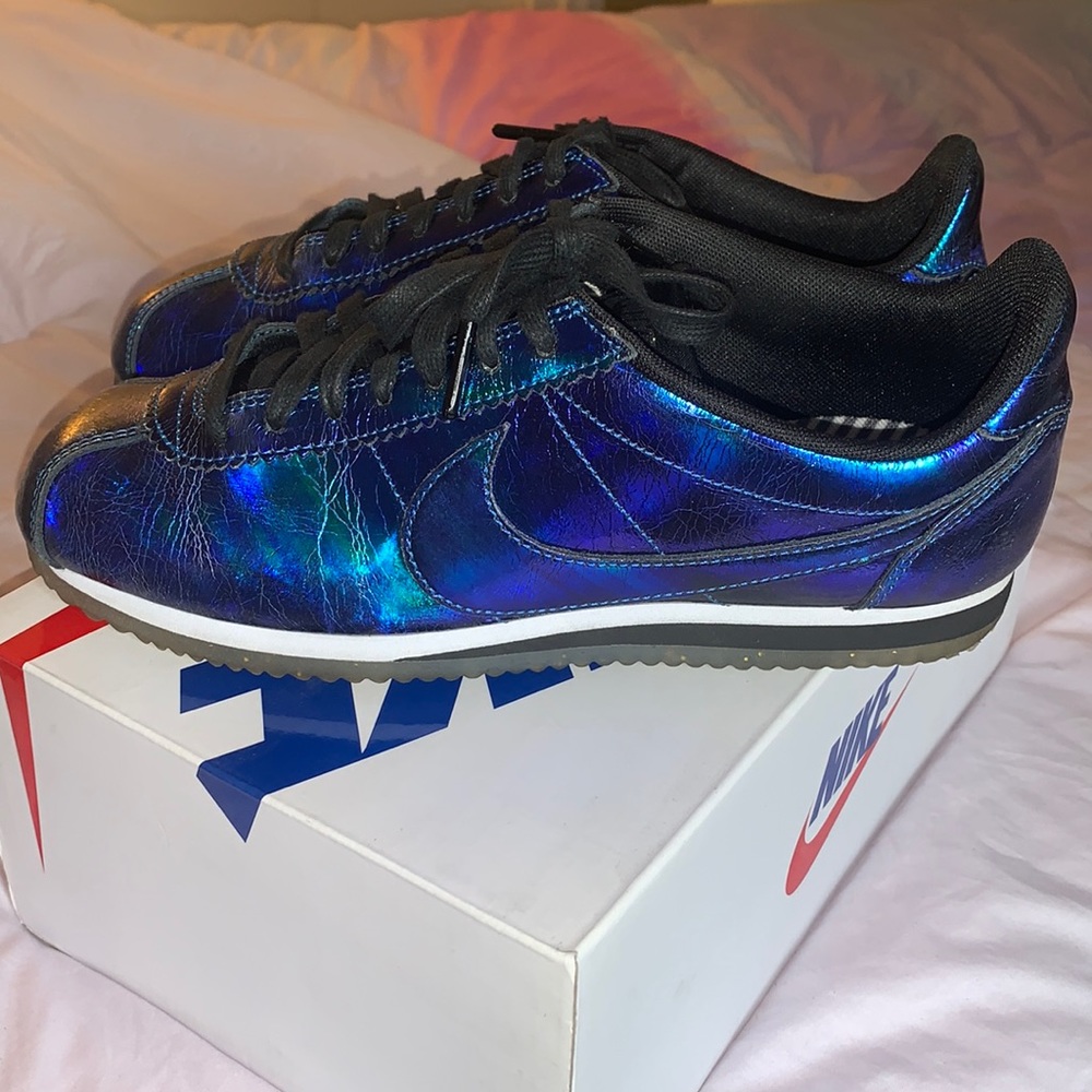 RARE Nike Cortez w/ original box and tissue paper!